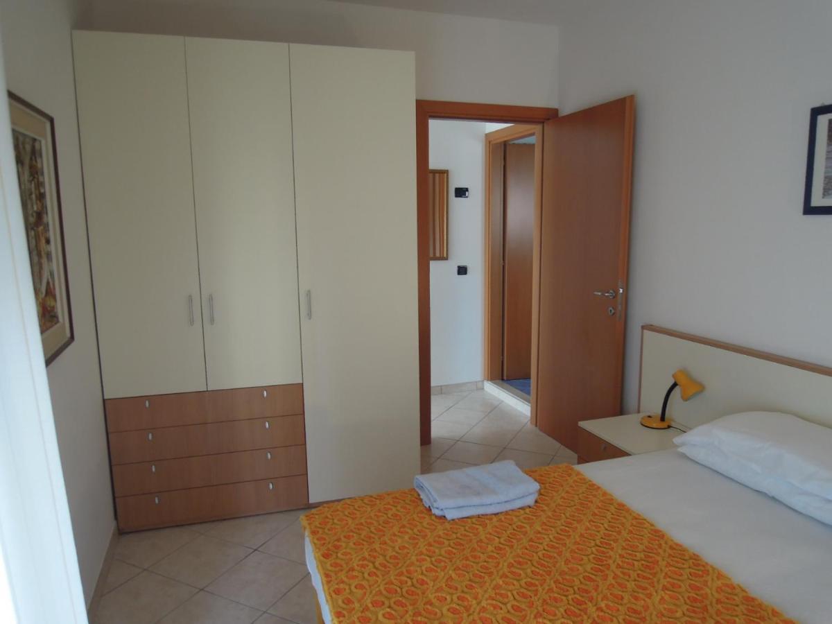 Condominio Laguna Grande Бибионе Экстерьер фото