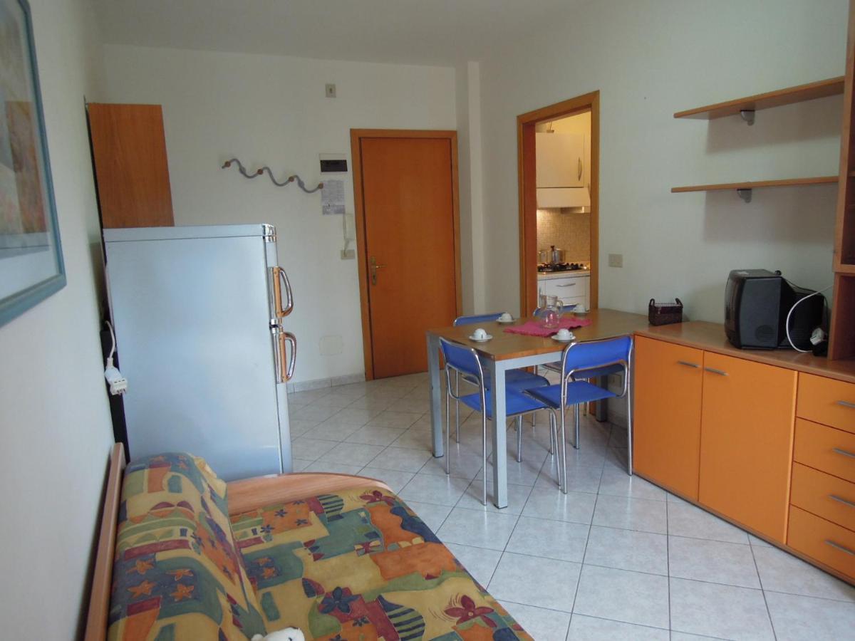 Condominio Laguna Grande Бибионе Экстерьер фото