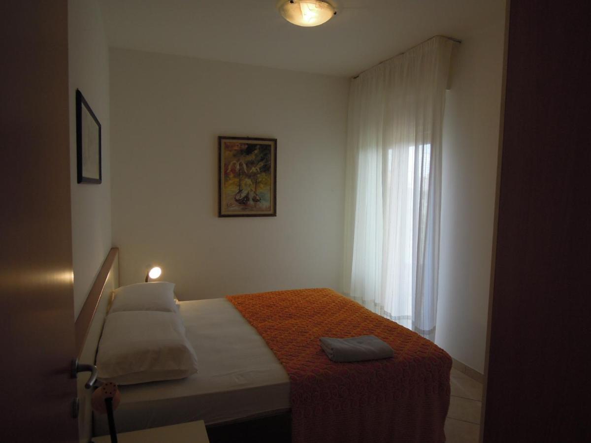 Condominio Laguna Grande Бибионе Экстерьер фото